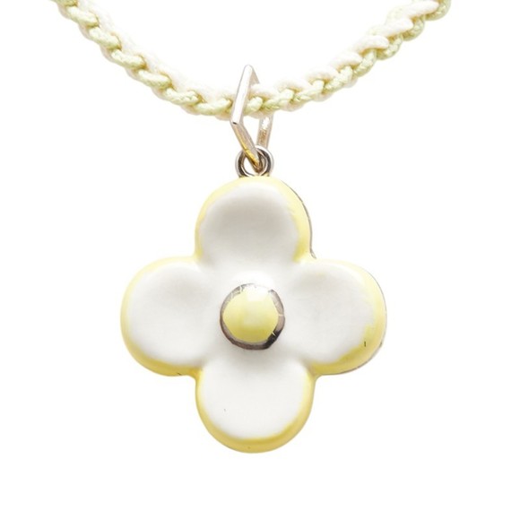 Louis Vuitton Collier Fleur Flower Motif Pendant Necklace/Choker in White and...